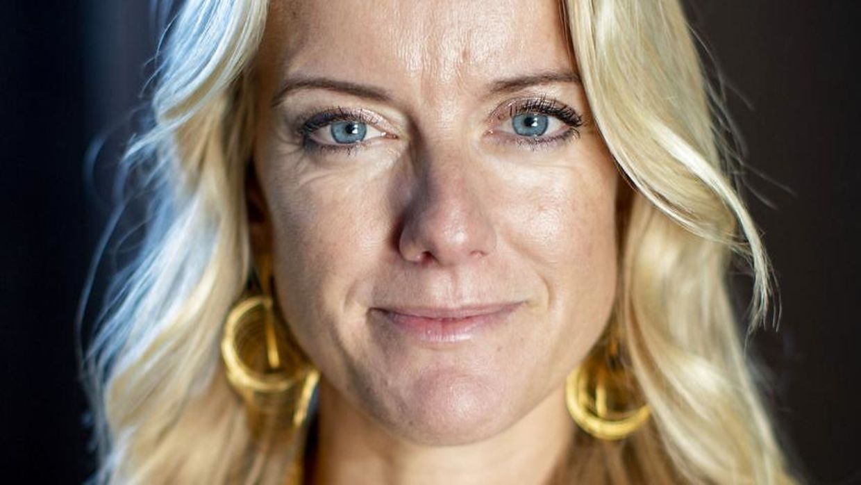 PERNILLE VERMUND OG KAMPEN OM HØJREFLØJEN